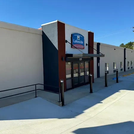 Lakeside Inn And Suites